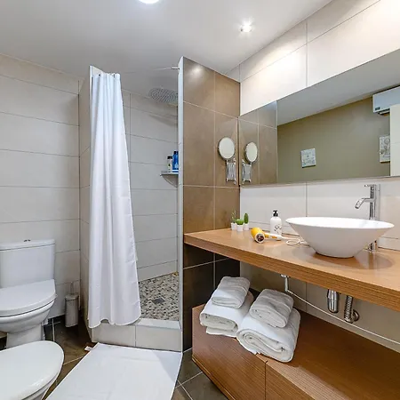 Hb - Mercado - Rambla - La De La Playa